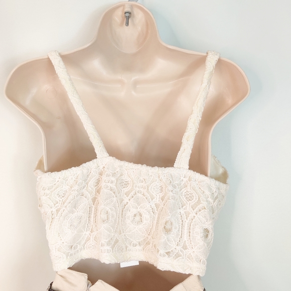 Pac Sun L.A.‎ Hearts crop lace bra style top creme - Picture 6 of 8